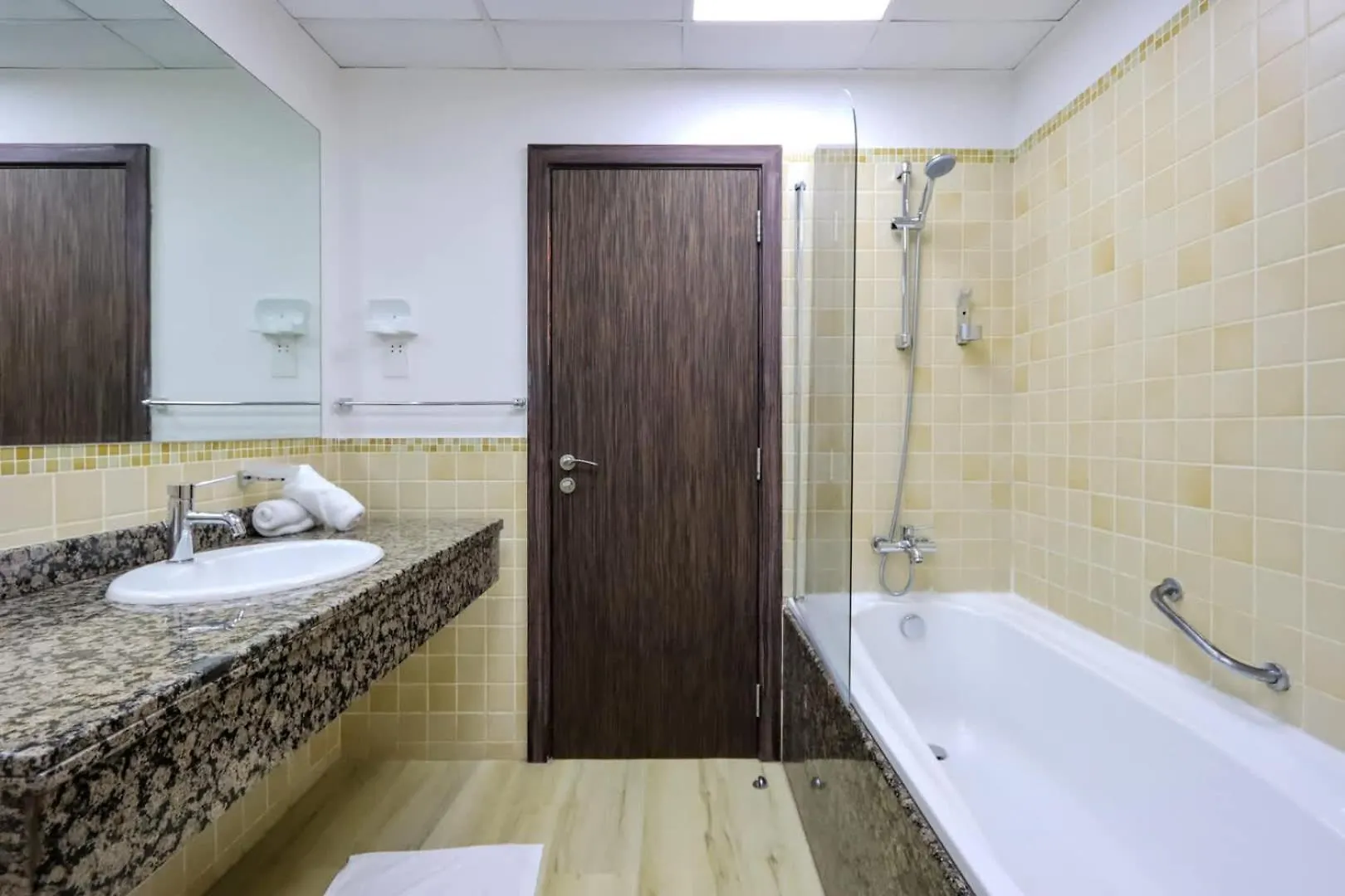 Livbnb-Serene 2Bhk Apartment With Marina Views 迪拜